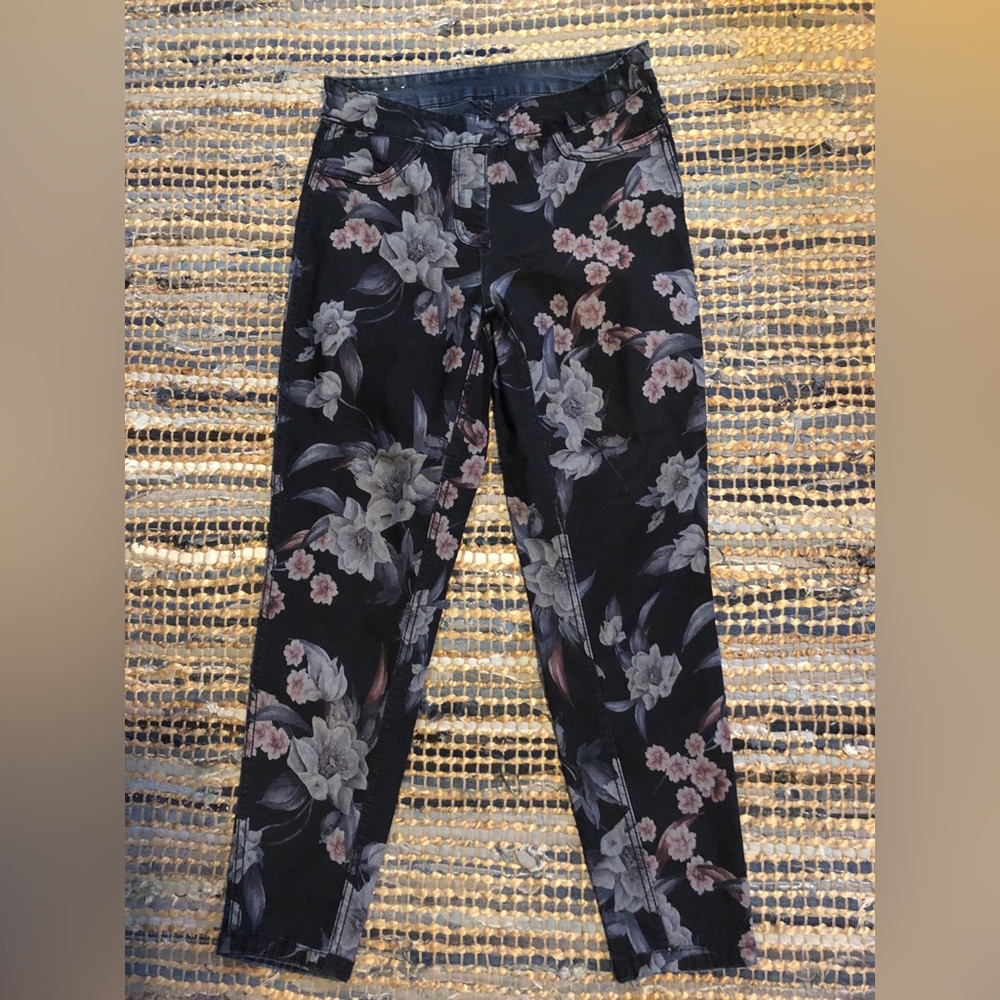 Women’s Reversible Floral/Distressed Indigo Slim Fit Denim